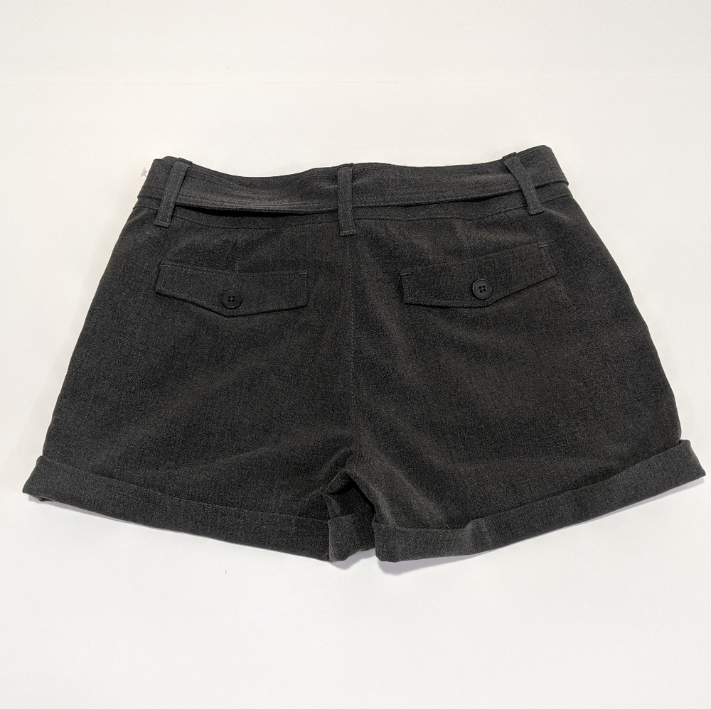 NWT Candies Gray Pleated Summer Shorts with Belt Stretch 12 - Picture 2 of 7